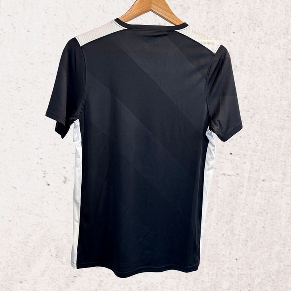 Under Armour Black and White Short Sleeve Tee - Picture 2 of 4
